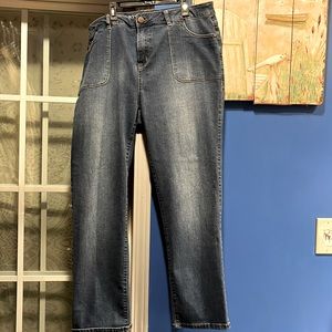Avenue Denim Jeans size 18 average